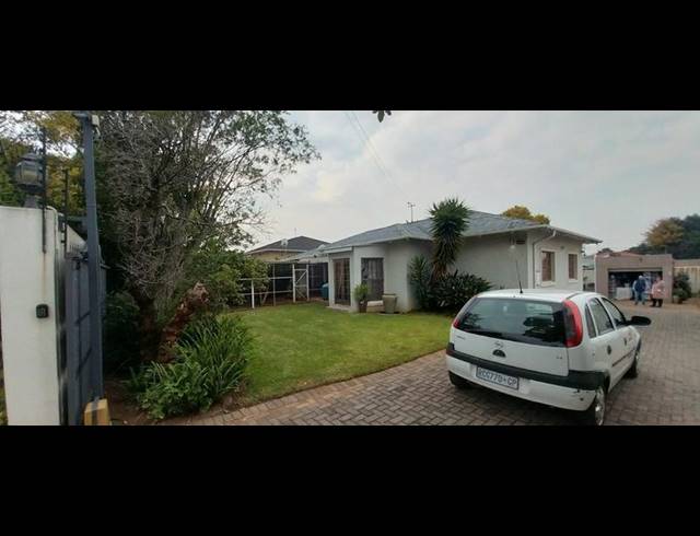 2 BEDROOM HOUSE FOR SALE IN PRIMROSE HILL